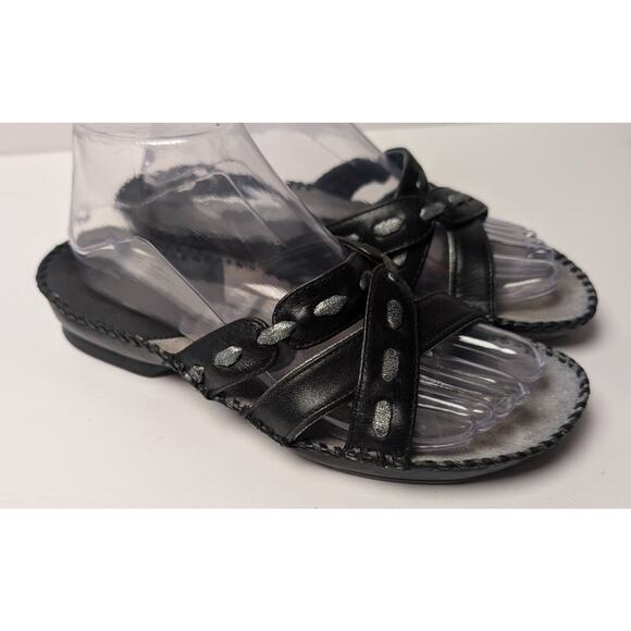 Clarks Artisan Black Leather Sandals WOMENS 7.5M Silver Stitch Slip Ons Comfy - Picture 3 of 8